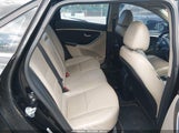 Hyundai Elantra Gt KMHD35LE9DU047244 снимка