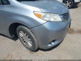 Toyota Sienna Xle V6 5TDYK3DC5BS084206 снимка