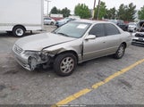 Toyota Camry Le V6 JT2BF22K4X0193600 photo