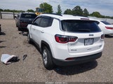 Jeep Compass Latitude 4X4 3C4NJDBN1ST580321 снимка