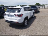 Jeep Compass Latitude 4X4 3C4NJDBN1ST580321 снимка