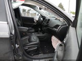 Jeep Cherokee Latitude Plus 4X4 1C4PJMLX6KD139721 снимка