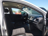 Kia Rio S 3KPA24AB4JE076979 снимка