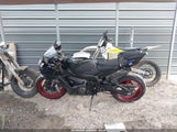 Suzuki Gsx-R750 JS1GR7MA8T7100255 снимка