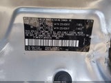 Toyota Rav4 Xle 2T3WFREV1JW489426 снимка