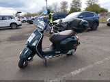 Vespa Gts ZAPMA39M1L5300027 снимка