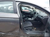 Ford Fusion Se 3FA6P0H7XFR177614 снимка