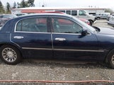 Lincoln Town Car Signature 1LNHM82W71Y738206 fotografie