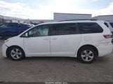Toyota Sienna Le 8 Passenger 5TDKK3DC8FS577924 fotografie