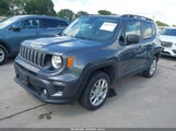 Jeep Renegade Latitude 4X4 ZACNJDB1XNPN44066 photo