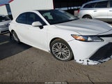 Toyota Camry Xle V6 4T1BZ1HK6JU501586 fotografie