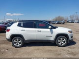 Jeep Compass Latitude 4X4 3C4NJDBB2KT839758 снимка