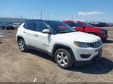 Jeep Compass Latitude 4X4 3C4NJDBB2KT839758 снимка