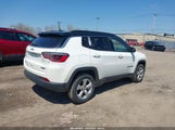 Jeep Compass Latitude 4X4 3C4NJDBB2KT839758 снимка