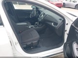 Chevrolet Malibu Fwd 1Fl 1G1ZC5ST6PF225915 fotografie