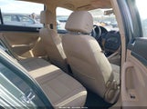 Volkswagen Rabbit 4-Door WVWDR91KX6W136136 fotografie
