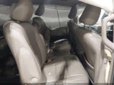 Toyota Sienna Xle 8 Passenger 5TDYK3DC3GS743908 fotografie