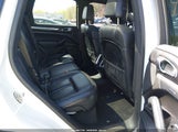 Porsche Cayenne WP1AA2A28GKA12813 photo