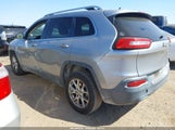 Jeep Cherokee Latitude 1C4PJLCB3GW135765 снимка