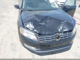 Volkswagen Passat 1.8T Sel Premium 1VWCS7A32EC023016 photo