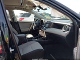 Toyota Rav4 Hybrid Xle JTMRJREV8HD151217 fotografie