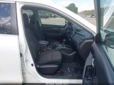 Nissan Rogue Sv 5N1AT2MV8HC768652 снимка