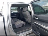 Toyota Tundra Sr5 4.6L V8 5TFEM5F19KX135592 fotografie