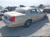 Lincoln Town Car Signature Limited 1LNHM82V66Y611641 снимка