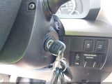Toyota Tundra Sr5 5.7L V8 5TFDW5F12GX517329 fotografie