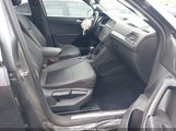 Volkswagen Tiguan 2.0T Se/2.0T Se R-Line Black/2.0T Sel 3VV2B7AXXMM043630 photo