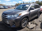 Toyota Highlander Xle 5TDJZRFH2KS618707 снимка