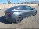 Tesla Model Y Performance Dual Motor All-Wheel Drive 5YJYGDEF2MF071968 fotografie