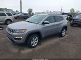 Jeep Compass Latitude 4X4 3C4NJDBB3KT654148 снимка