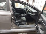 Toyota Camry Se 4T1G11AK6NU706094 photo