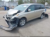 Toyota Sienna Le 8 Passenger 5TDKZ3DC7HS766949 снимка