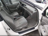 Toyota Camry Le JT2BG22K910589249 снимка