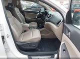Hyundai Tucson Limited KM8J3CA26JU614344 снимка