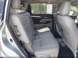 Toyota Highlander Xle 5TDKZRFH0JS260168 снимка