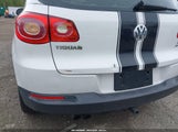 Volkswagen Tiguan S WVGBV7AX9AW532422 photo