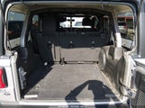 Jeep Wrangler Unlimited Rubicon 4X4 1C4HJXFG3JW187598 photo