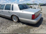 Lincoln Town Car Cartier 1LNCM83W2MY678980 снимка