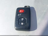 Toyota Prius Three JTDKN3DU8C1597034 снимка