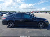 Toyota Camry Se 4T1B11HK0JU067320 photo