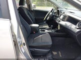 Toyota Rav4 Le JTMZFREV5FJ047199 снимка
