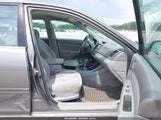 Toyota Camry Le 4T1BE32K12U536330 снимка