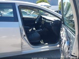 Toyota Corolla Le 5YFBURHE0HP702824 снимка