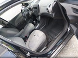Chevrolet Sonic Ls Auto 1G1JA5SHXF4165338 снимка