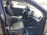 Hyundai Tucson Limited KM8J3CA23JU676770 снимка