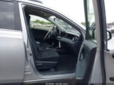 Toyota Rav4 Le JTMBFREV0JJ206253 снимка
