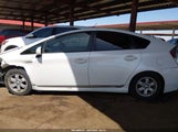 Toyota Prius Three JTDKN3DU1D5580523 снимка